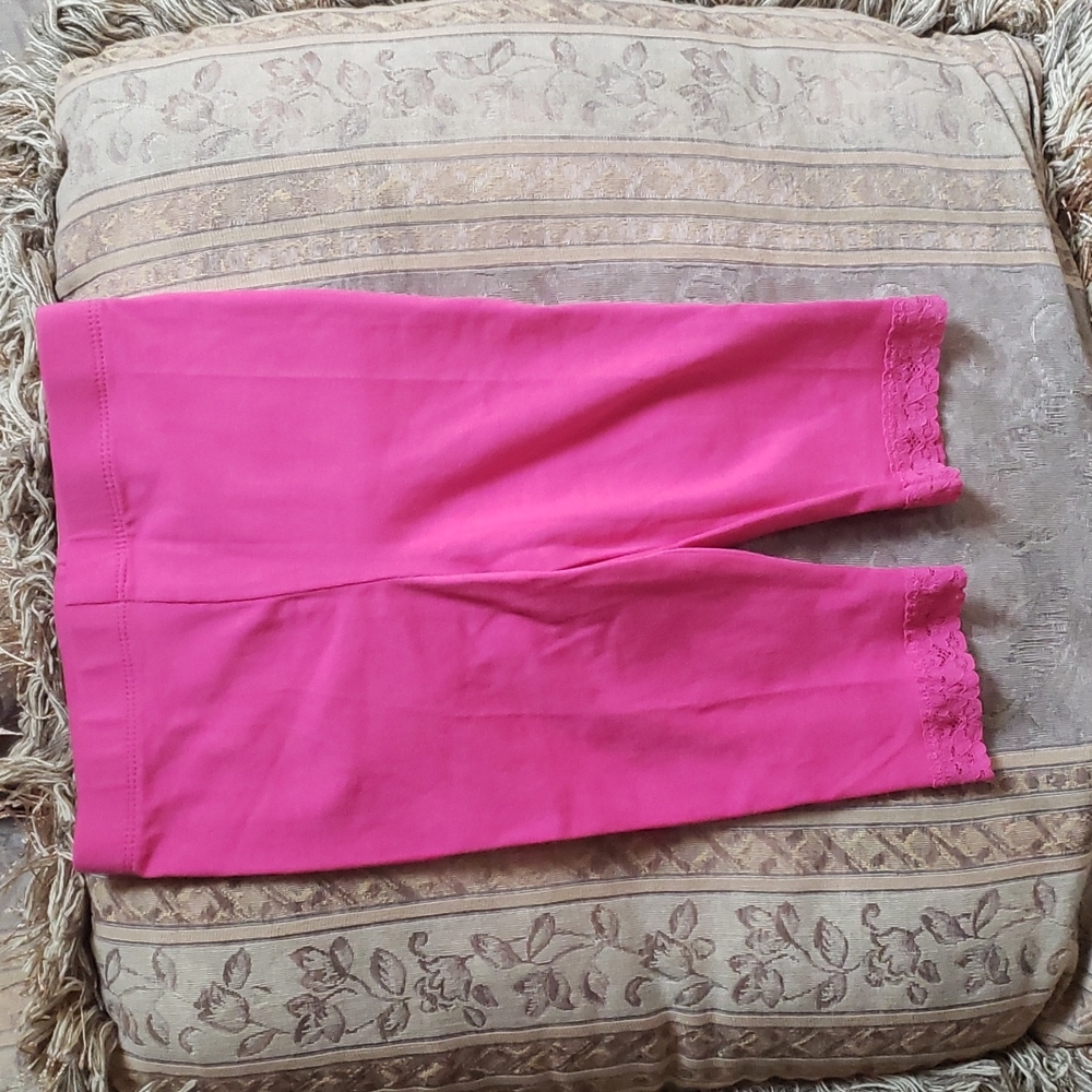NWOT Baby Girl Capri Leggings size 24months
